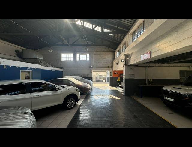 3,000M² WAREHOUSE TO LET IN PRETORIA WEST